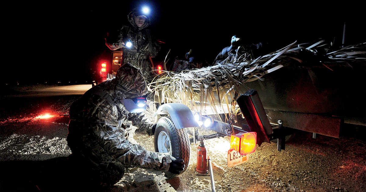 Hunters prepping boat. Photo by Jim Thompson